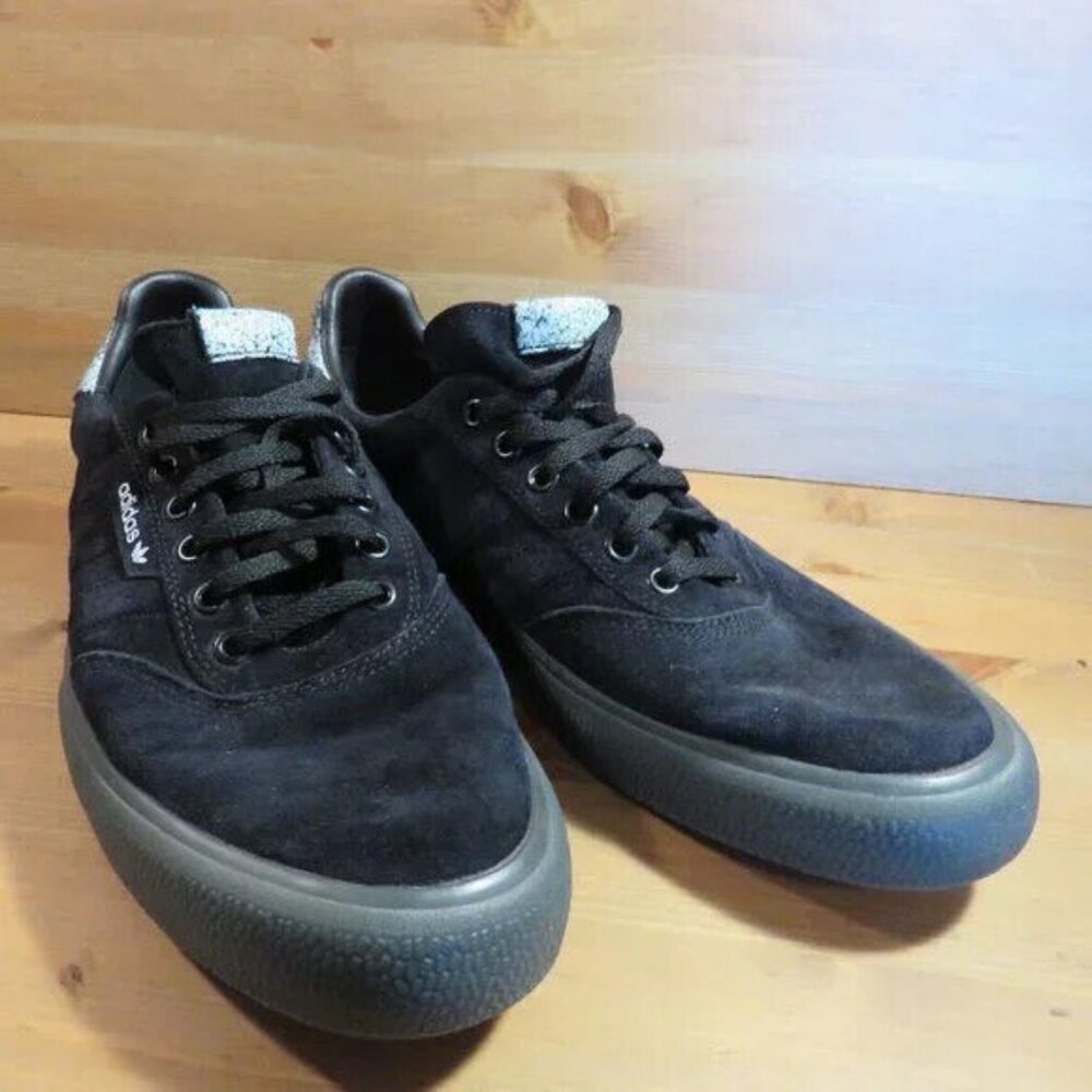 Adidas Skater shoes men's sz10.5.